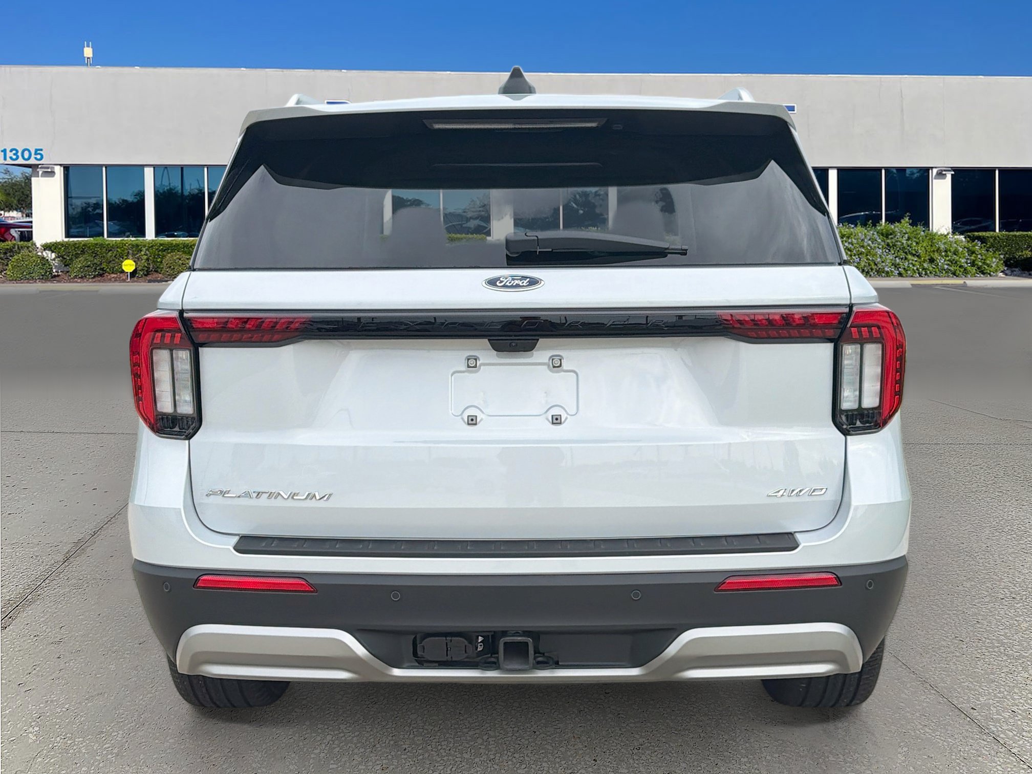 New 2026 Ford Explorer Platinum w/ LUX Leather Package AWD/4WD image 8