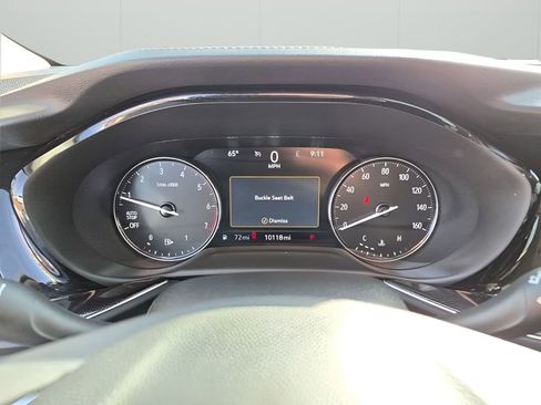 Used 2023 Buick Envision Essence image 37