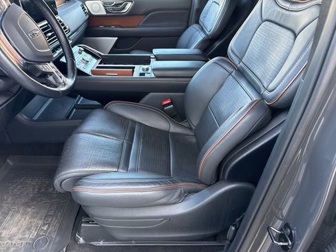 Used 2023 Lincoln Navigator Black Label image 9