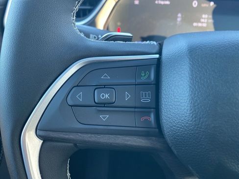 New 2025 Jeep Grand Cherokee L Limited w/ Luxury Tech Group II image 18