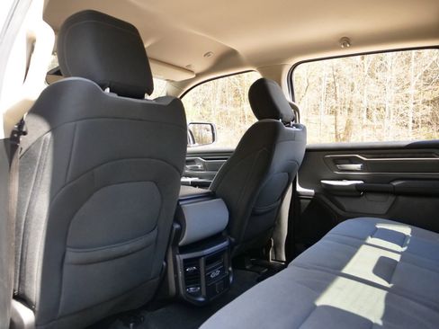 Used 2020 RAM 1500 Big Horn AWD/4WD image 22