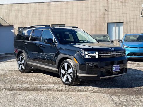 Used 2025 Hyundai Santa Fe Limited image 8