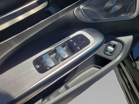 Certified 2026 Mercedes-Benz CLE 300 4MATIC Cabriolet image 11