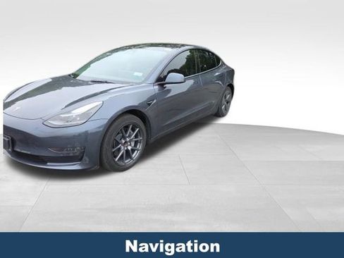 Used 2023 Tesla Model 3 Standard Range RWD image 4
