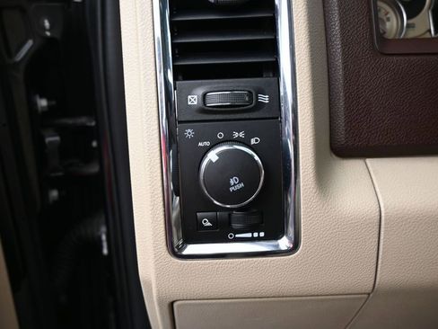 Used 2018 RAM 1500 Laramie Longhorn w/ Longhorn Southfork Package RWD image 16