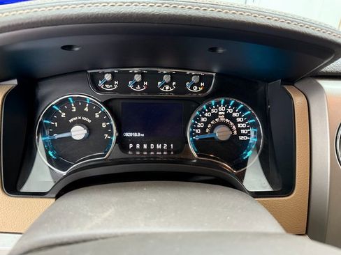 Used 2014 Ford F150 Lariat w/ Lariat Chrome Package image 12