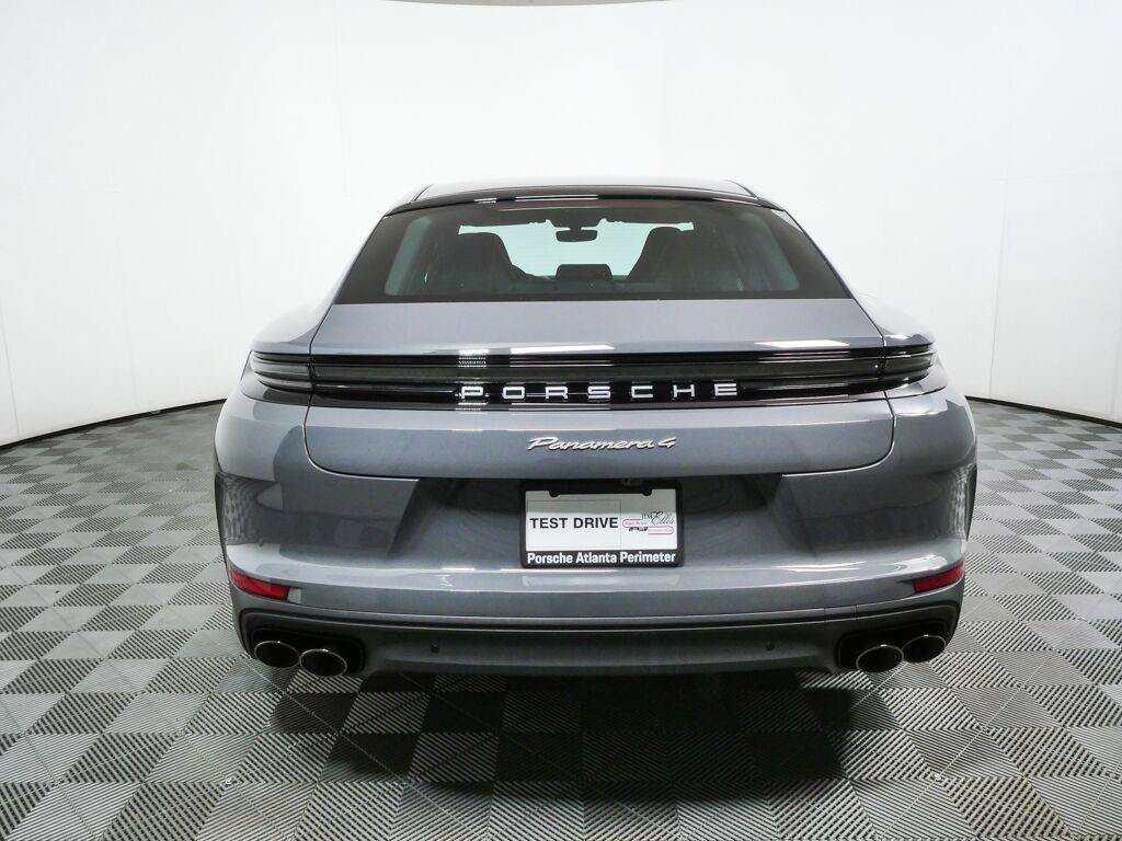 New 2026 Porsche Panamera image 30