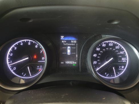 Used 2022 Toyota Camry SE w/ Convenience Package FWD image 23