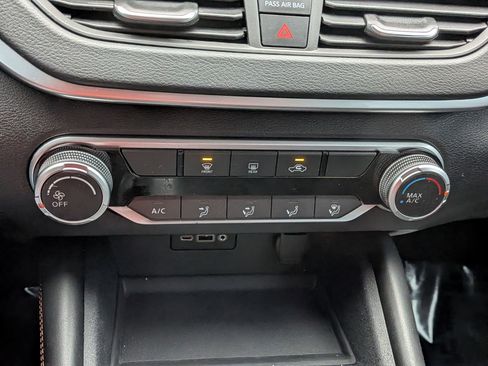 Used 2022 Nissan Altima 2.5 SR image 28