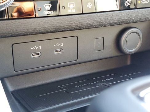 New 2026 Mitsubishi Outlander SE image 30