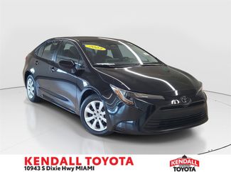 Used 2023 Toyota Corolla LE image 1