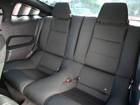 Used 2012 Ford Mustang GT image 11
