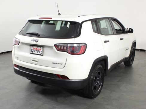 Used 2018 Jeep Compass Sport FWD image 4