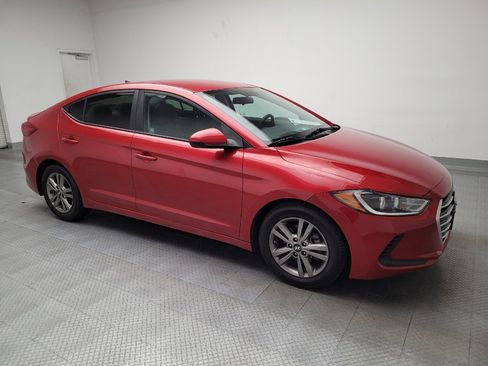 Used 2017 Hyundai Elantra SE image 11
