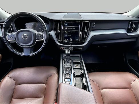 Used 2020 Volvo XC60 T5 Momentum AWD/4WD image 15