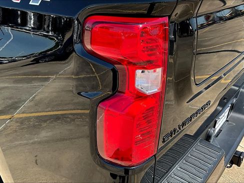 Used 2022 Chevrolet Silverado 1500 Custom w/ LPO, Dark Essentials Package AWD/4WD image 27