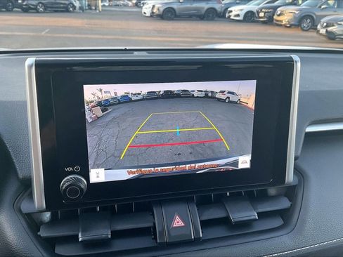 Used 2024 Toyota RAV4 LE AWD/4WD image 18
