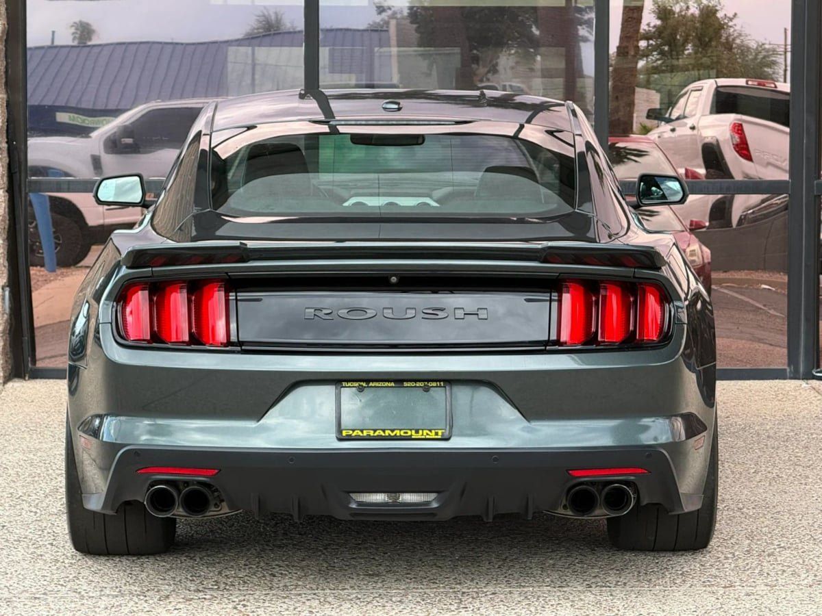 Used 2016 Ford Mustang GT Premium w/ Equipment Group 401A RWD image 9