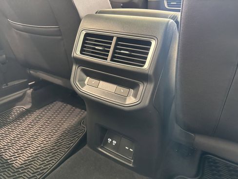 Used 2025 Volkswagen Atlas Cross Sport SEL Premium R-Line AWD/4WD image 50