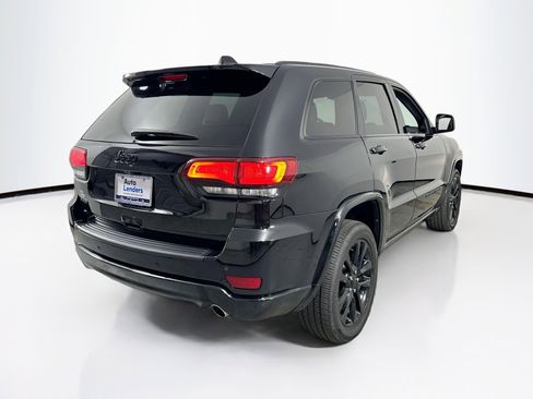 Used 2022 Jeep Grand Cherokee Laredo X AWD/4WD image 5