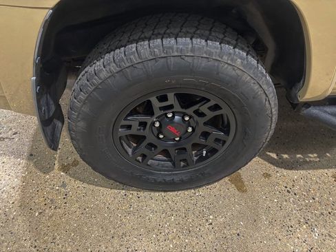 Used 2016 Toyota 4Runner TRD Pro image 11