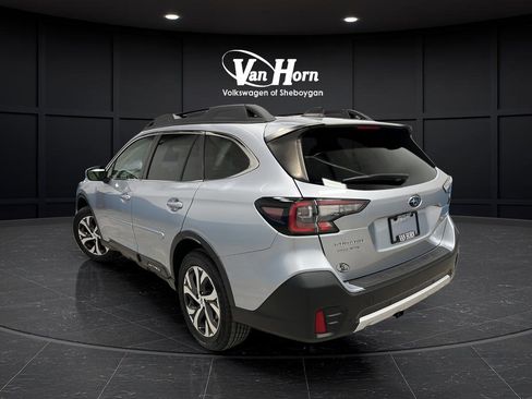 Used 2022 Subaru Outback Limited image 5