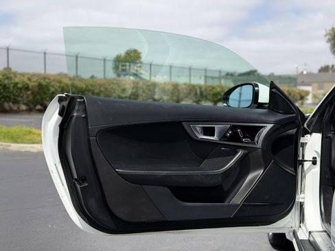 Used 2017 Jaguar F-TYPE Coupe RWD image 14