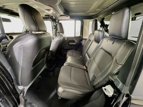 Used 2020 Jeep Wrangler Unlimited Sport AWD/4WD image 23