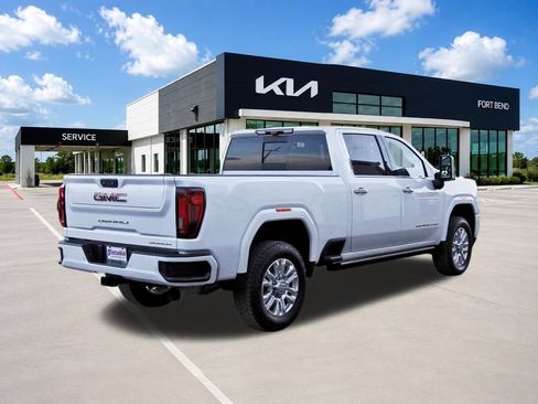 Used 2022 GMC Sierra 2500 Denali w/ Technology Package AWD/4WD image 5