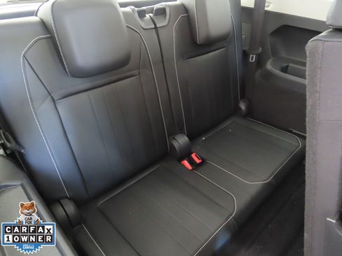 Used 2022 Volkswagen Tiguan SE FWD image 25