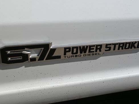 New 2026 Ford F550 4x4 Supercab Super Duty image 23