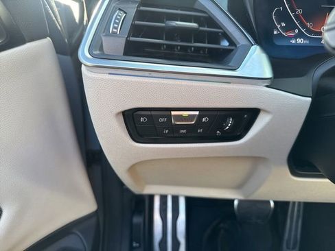 Used 2022 BMW 430i Convertible w/ M Sport Package image 18