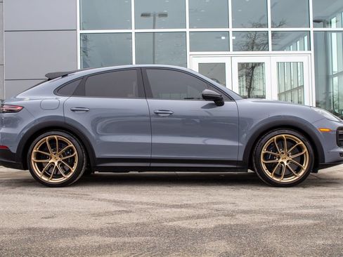Used 2023 Porsche Cayenne Turbo GT AWD/4WD image 4
