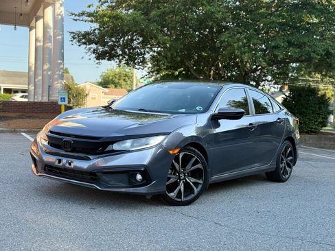 Used 2019 Honda Civic Sport image 2