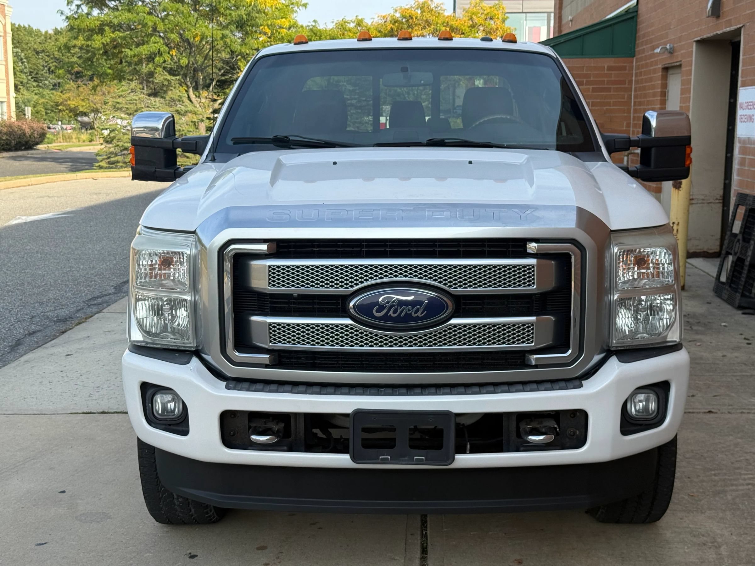 Used 2015 Ford F250 Platinum w/ FX4 Off-Road Package AWD/4WD image 2
