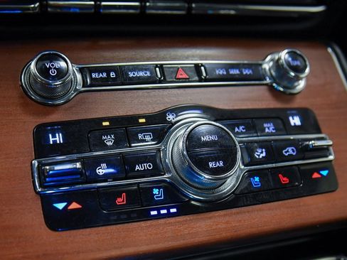 Used 2020 Lincoln Aviator Reserve w/ Equipment Group 202A image 23