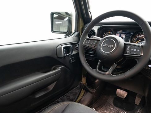 New 2026 Jeep Gladiator Sport image 11