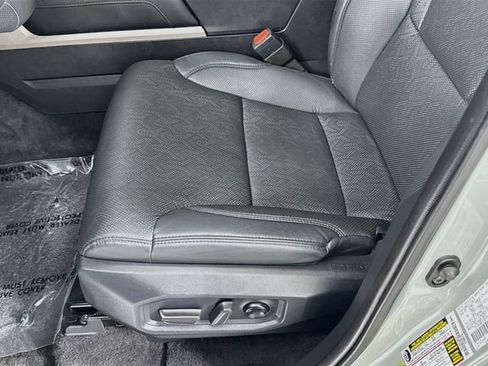 Certified 2025 Toyota Tundra Limited AWD/4WD image 20