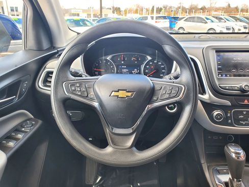 Used 2021 Chevrolet Equinox LT AWD/4WD image 9