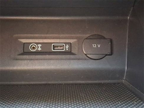 Used 2019 Volkswagen Atlas SEL Premium image 24