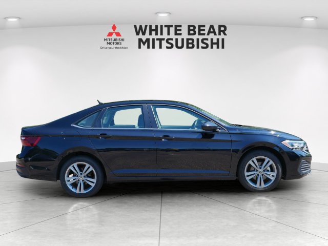 Used 2024 Volkswagen Jetta SE FWD image 6