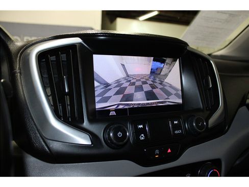 Used 2023 GMC Terrain SLT image 36