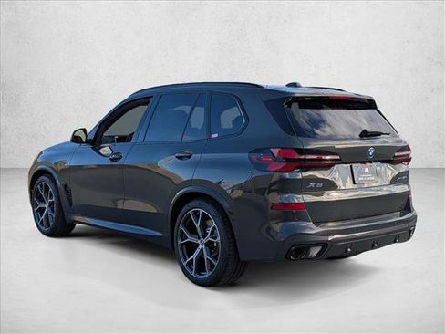 New 2026 BMW X5 xDrive50e image 9