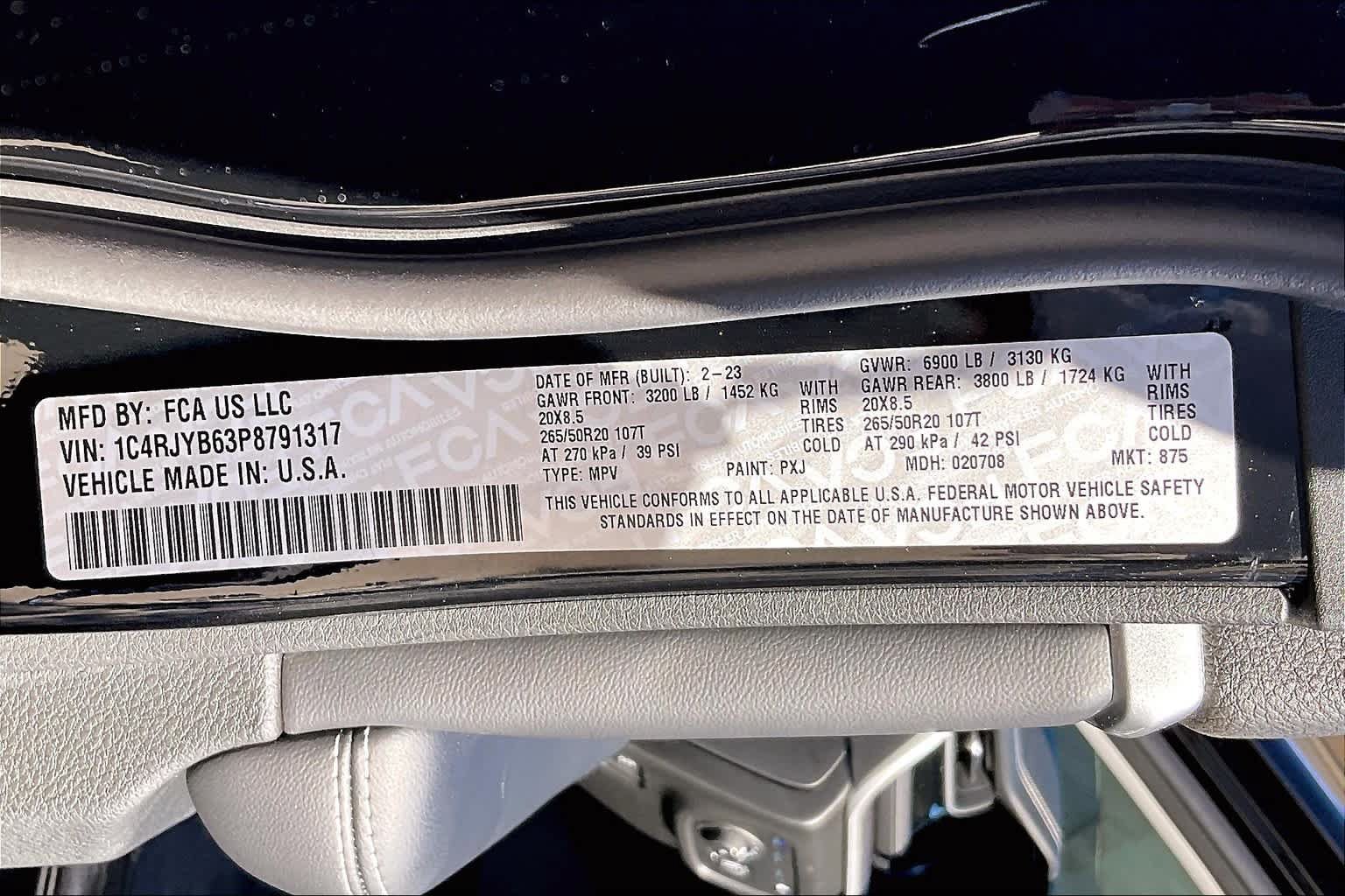 Used 2023 Jeep Grand Cherokee 4WD 4xe w/ Luxury Tech Group II image 22