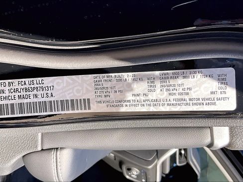Used 2023 Jeep Grand Cherokee 4WD 4xe w/ Luxury Tech Group II image 22