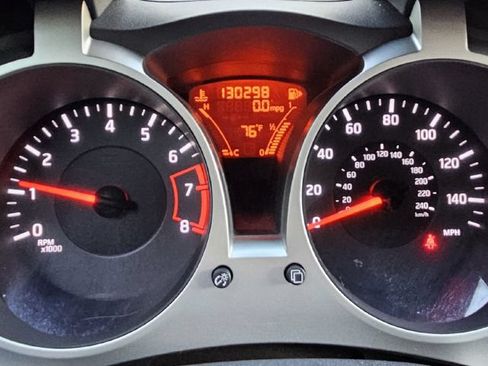 Used 2011 Nissan Juke SV FWD image 16