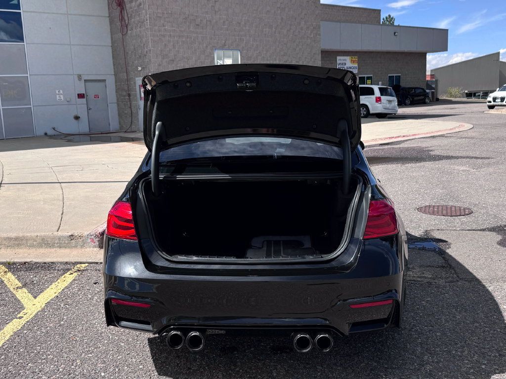 Used 2018 BMW M3 RWD image 11