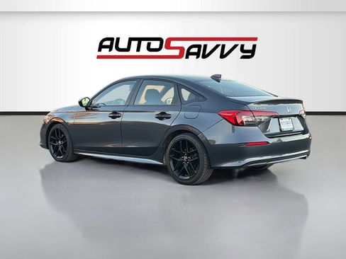 Used 2023 Honda Civic Sport image 5