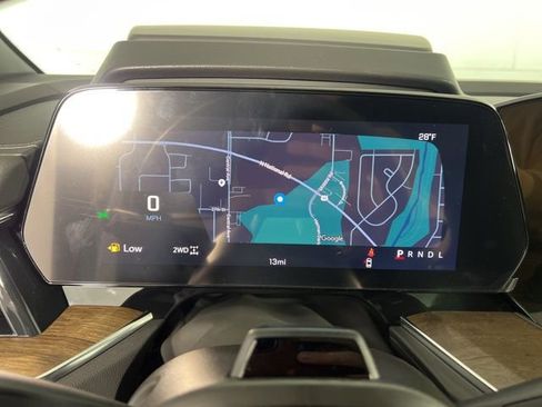 New 2026 Chevrolet Suburban High Country image 20