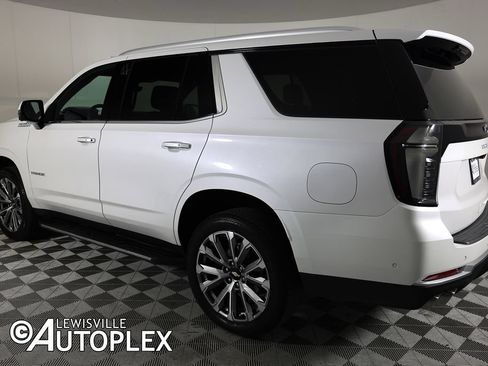 Used 2025 Chevrolet Tahoe High Country AWD/4WD image 7
